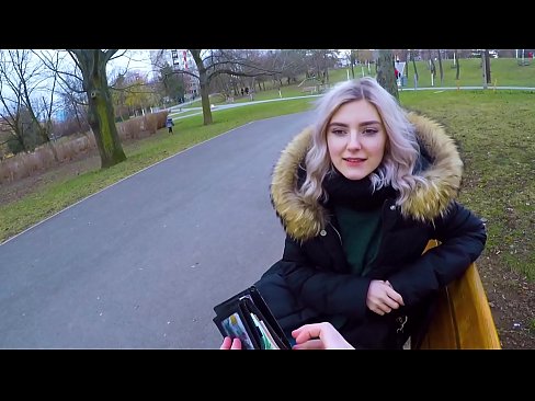 ❤️ Tibla kum sħun ta' barrani għall-flus - blowjob fil-park minn Eva Elfie ️ Video tal-ħakk fil-porn mt.xxxwownet.ru ❤